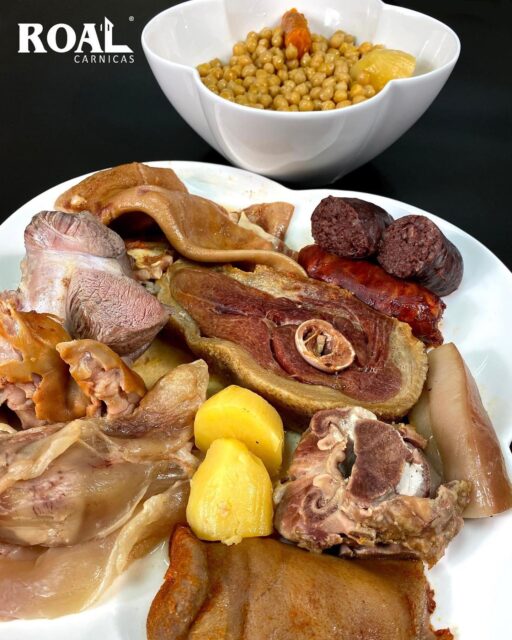 ¿Quién ha preparado ya su primer cocido de esta temporada? 😋 #carnicasroal #latorre #saborroal #roal #cocido #cocidos #garbanzos #morcilla #chorizo #jamon #productodeproximidad #km0 #avila #comerciolocal #ávila